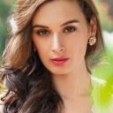 Evelyn Sharma