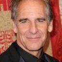 Scott Bakula